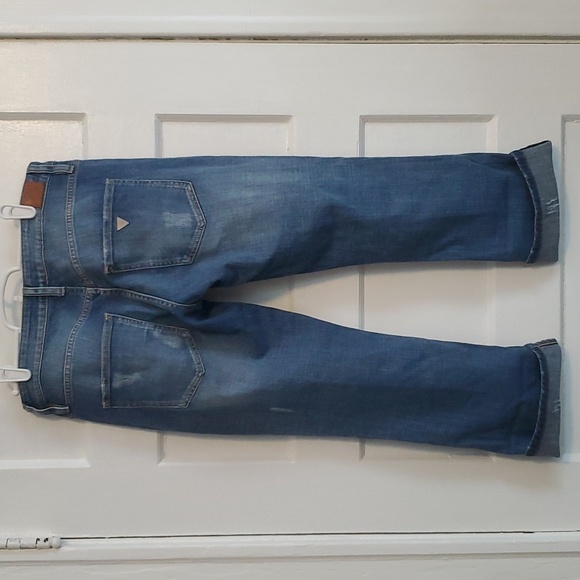 Guess Mid-Rise Distressed Ankle Jeans with Floral Inset - Picture 2 of 4